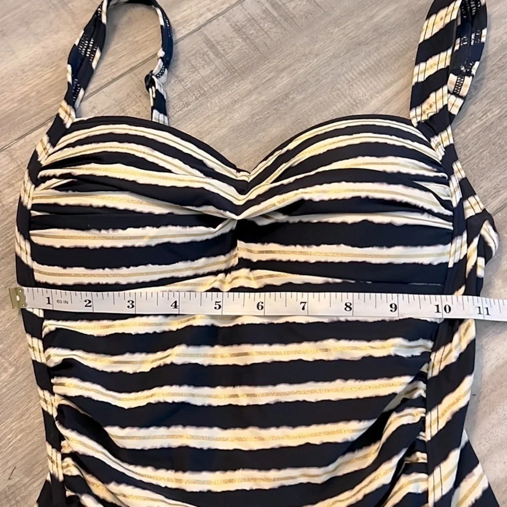 NipTuck,Joanne Twist-Front, Gold-Striped One-Piece, Excellent Condition, Size 6